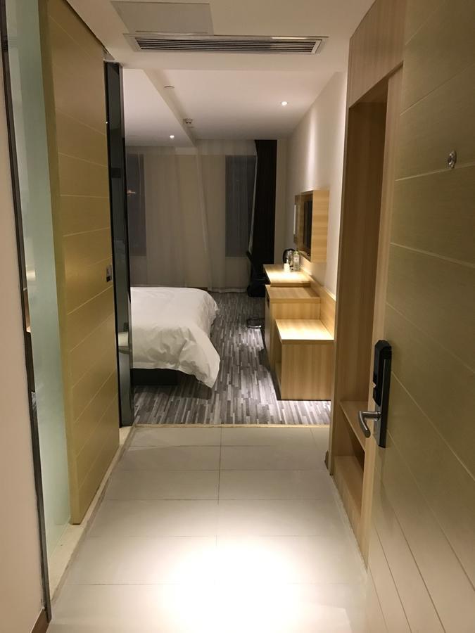 See U Select Hotel Γουχάν Εξωτερικό φωτογραφία